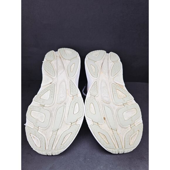 Hoka Women 7 Comfy footwear - Picture 6 of 13